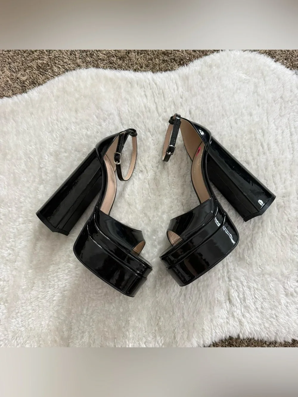 Mall goth vampy vixen black vinyl patent leather chunky platform heels | size 8